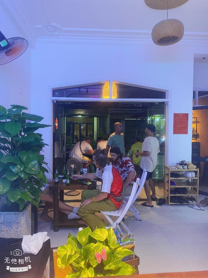 Dom Hostel And Bar 会安 外观 照片